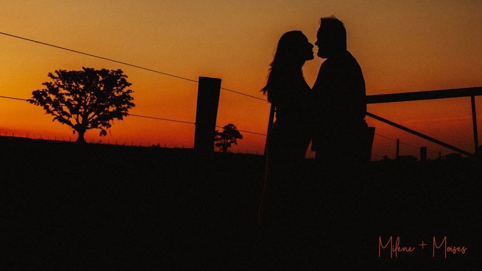 Album do Pre Casamento de Milene e Moises no pôr do sol em Getulina-sp