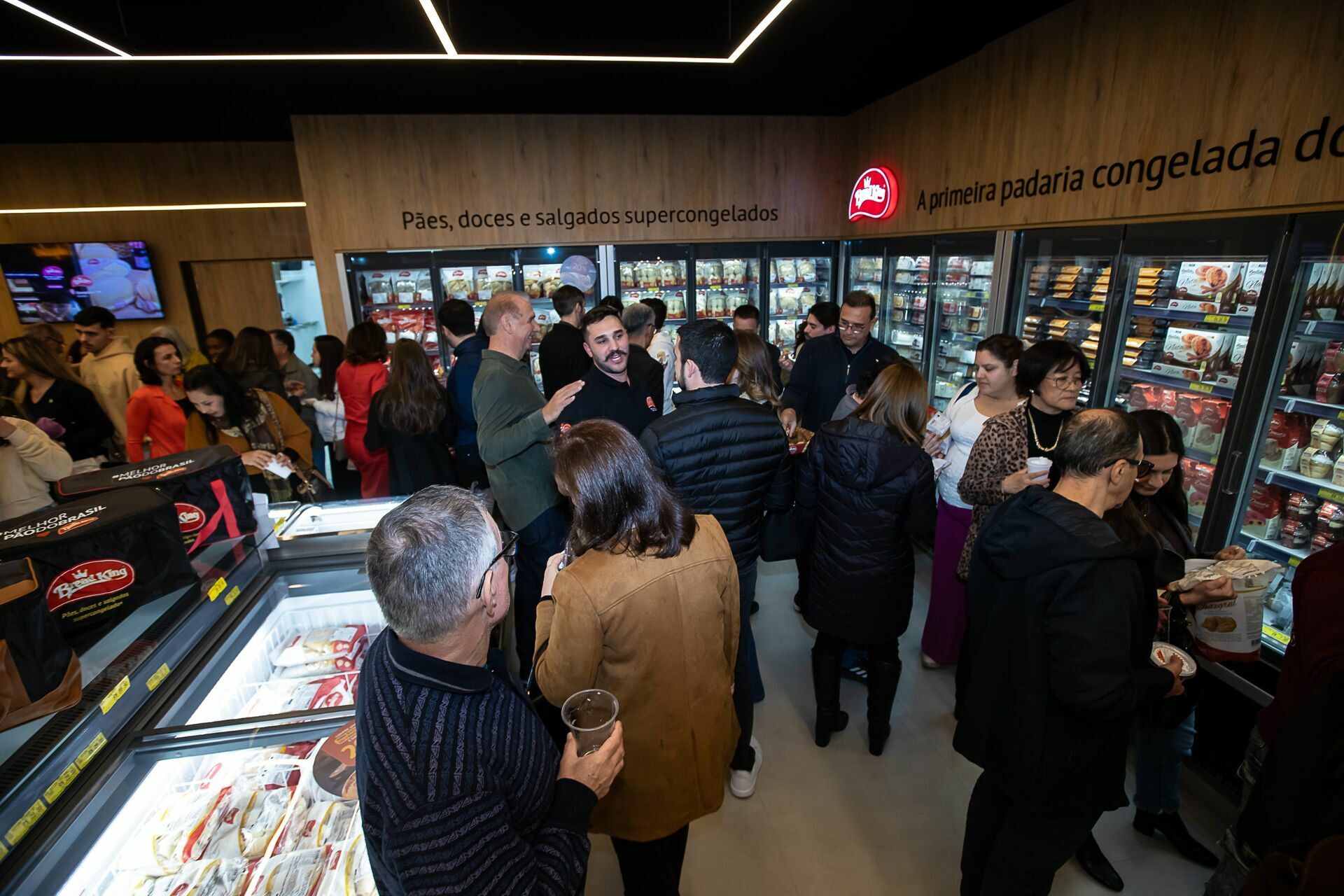 Foto Inauguração da Bread King em Jundiaí: branding, fotografia e emoção em um só evento Foto Inauguração da Bread King em Jundiaí: branding, fotografia e emoção em um só evento - Imagem 11